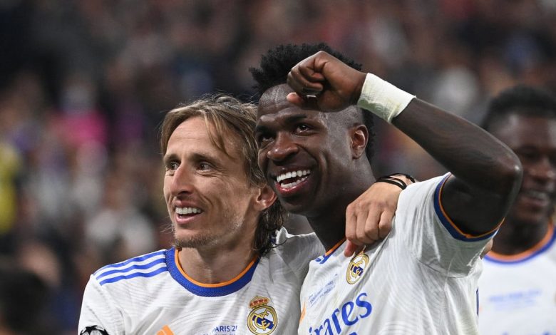 فينيسيوس يودع مودريتش