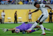 ياسين بونو ضد مانشستر سيتي