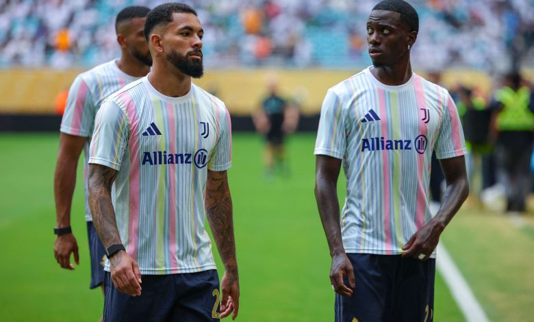 لويز لاعب يوفنتوس