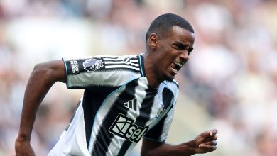 إيزاك إلى باريس؟ سان جيرمان ينافس على ضم نجم نيوكاسل 2 صفقة إيزاك باريس سان جيرمان