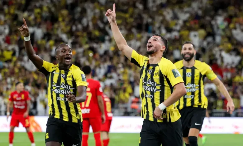 غياب حسام عوار