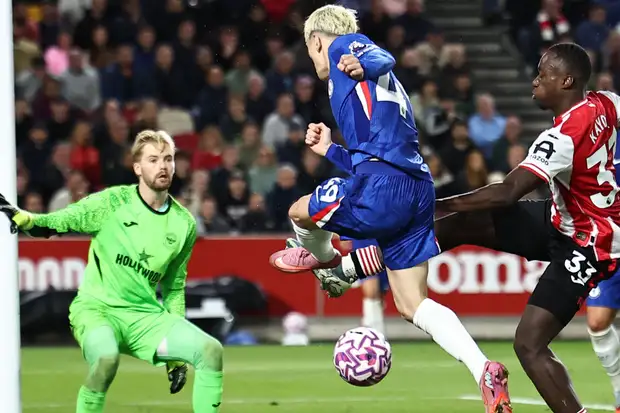 برينتفورد يقتل ريمونتادا تشيلسي بتعادل قاتل 2 GettyImages 2234655570.jpg