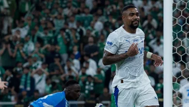 الهلال يزلزل الأهلي