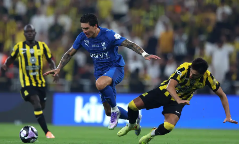 الهلال يقهر الاتحاد بثنائية نظيفة ويؤكد هيمنته على كلاسيكو جدة