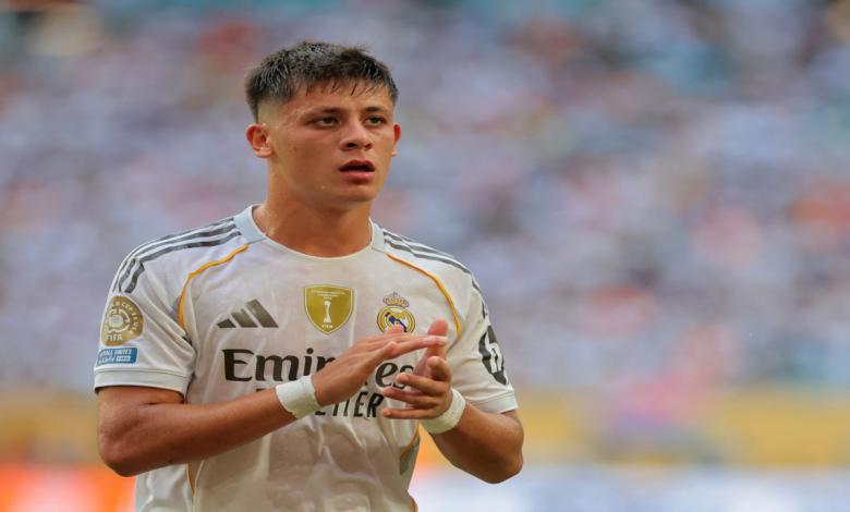 قبل الكلاسيكو.. أردا غولر يتحدى برشلونة برسالة خاصة ويؤكد ثقته بالفوز 1 أردا غولر ريال مدريد برشلونة