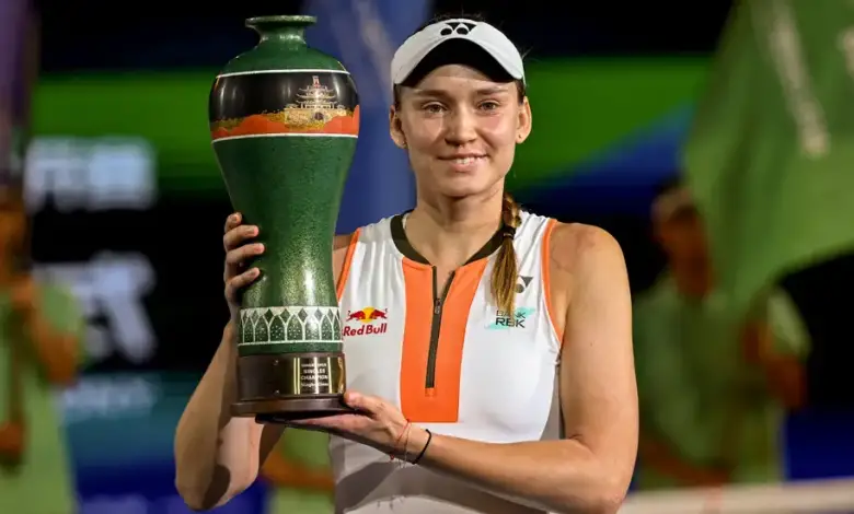 إيلينا ريباكينا تتوج بلقب نينجبو وتعزز آمالها في التأهل للبطولة الختامية 1 إيلينا ريباكينا نينجبو