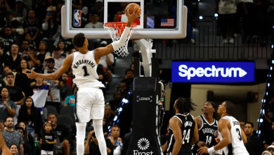 سان أنطونيو سبيرز ضد بروكلين نتس