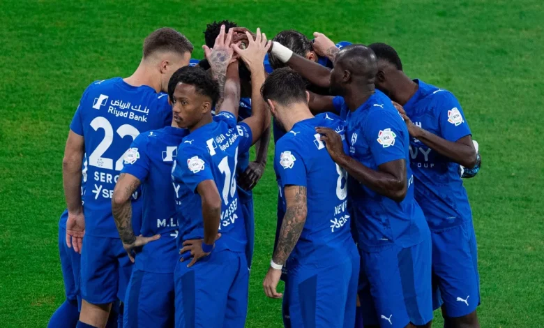 تجديد عقود لاعبي الهلال