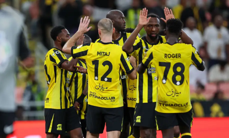 فيديو الاتحاد يروض نيوم بثلاثية في تبوك.. العميد يواصل الزحف ويضيق الخناق على الأهلي 1 الاتحاد ضد نيوم