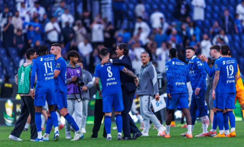 الشارقة ضد الهلال