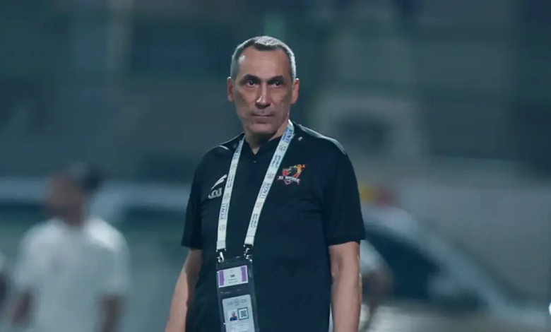 تصريحات هادئة تشعل الجدل في الشارع الرياضي مدرب الخليج يلمح لخلافة رينارد 1 جورجوس دونيس مدرب الخليج