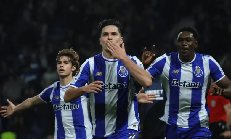 شاهد بالفيديو بورتو ضد رينجرز: التنانين تقلب الطاولة بثلاثية وتتأهل للثمن نهائي 1 بورتو ضد رينجرز