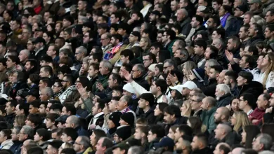 هتافات ضد بيريز اليوم