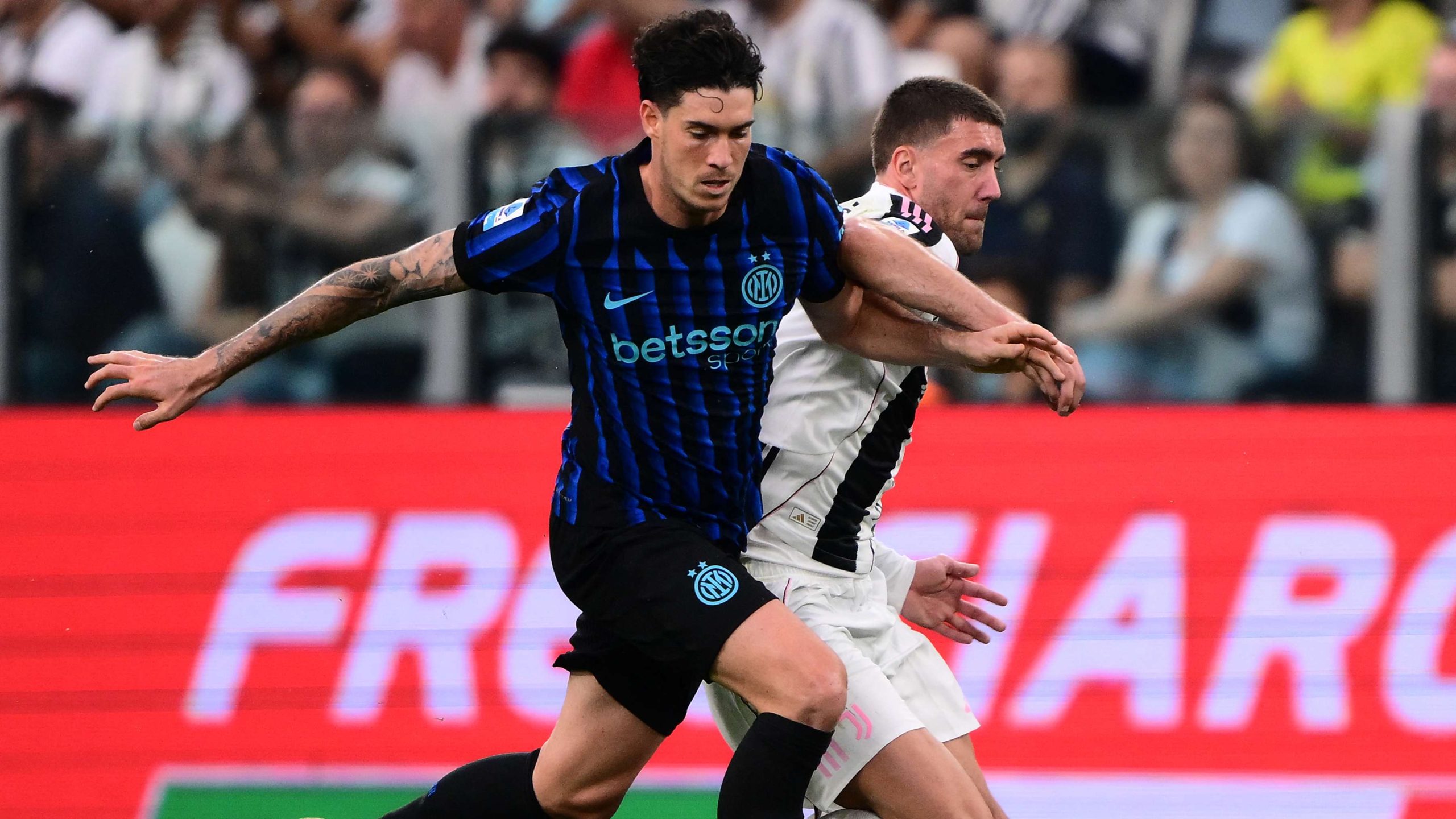 باستوني يحذر إنتر من هاجس يوفنتوس: الهدوء مفتاح ديربي إيطاليا الحاسم