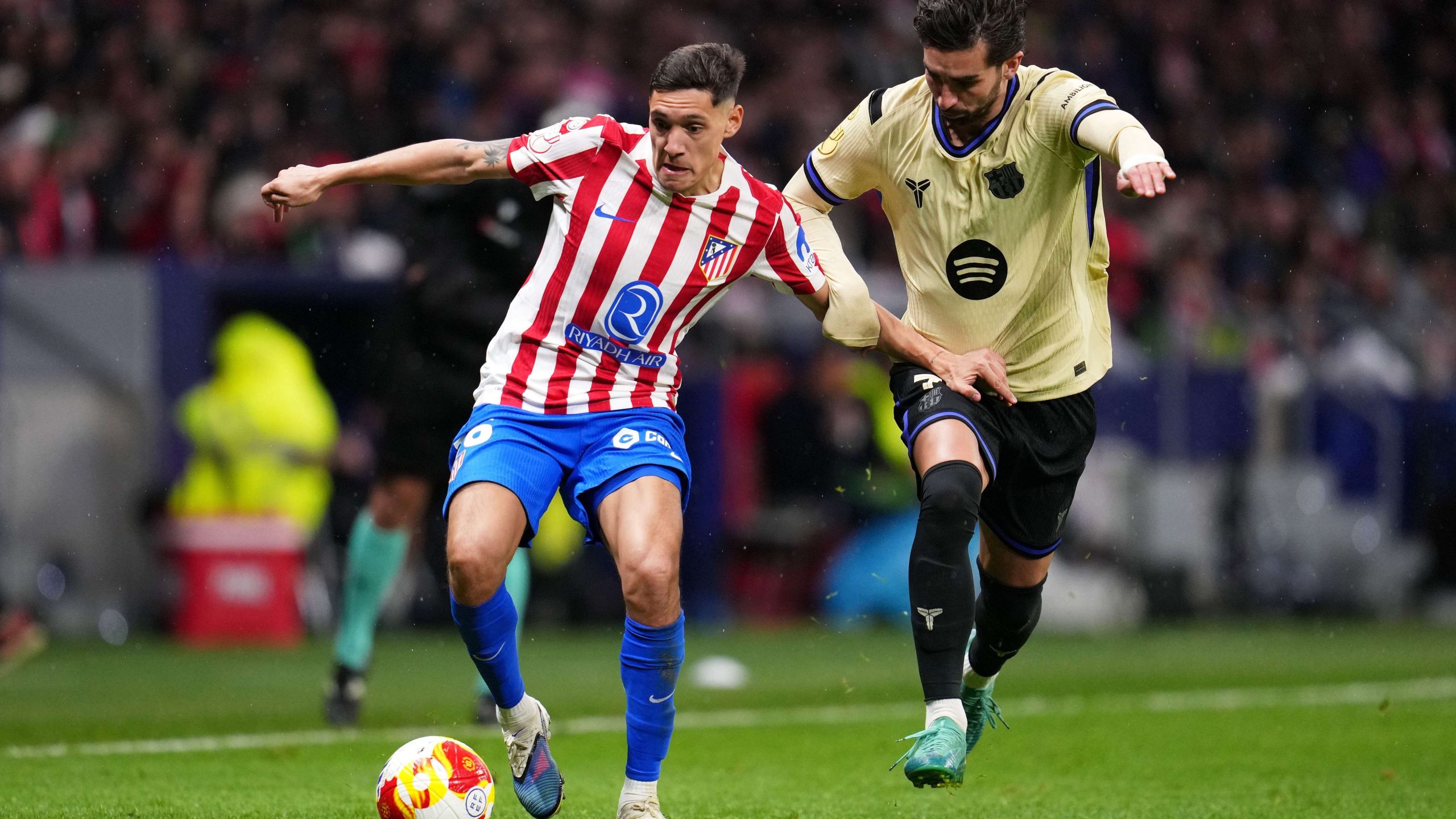 الكارثة الكبرى: ‘انتحار فليك’ وانهيار برشلونة المدوي أمام أتلتيكو مدريد في معركة الكأس