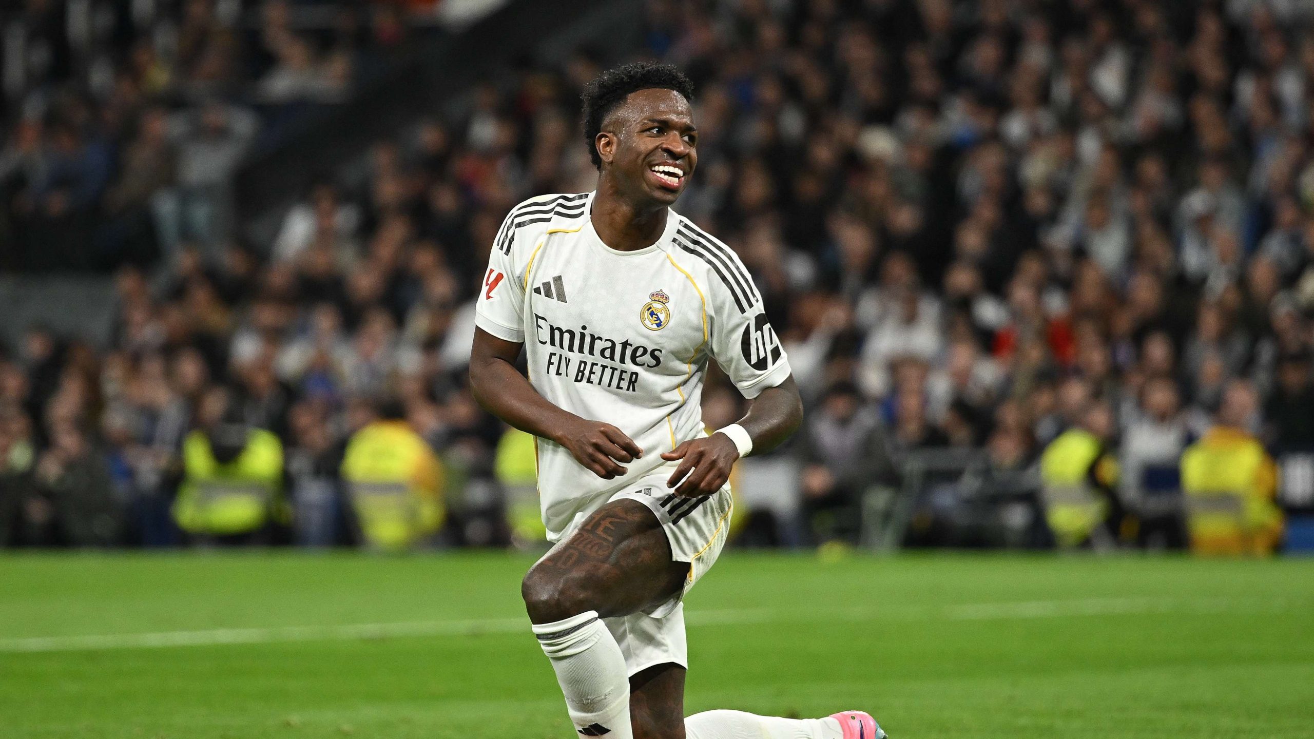 فينيسيوس جونيور وركلات الجزاء: هل يتبع أسلوب جورجينيو المثير للجدل؟ وهل هو قانوني؟