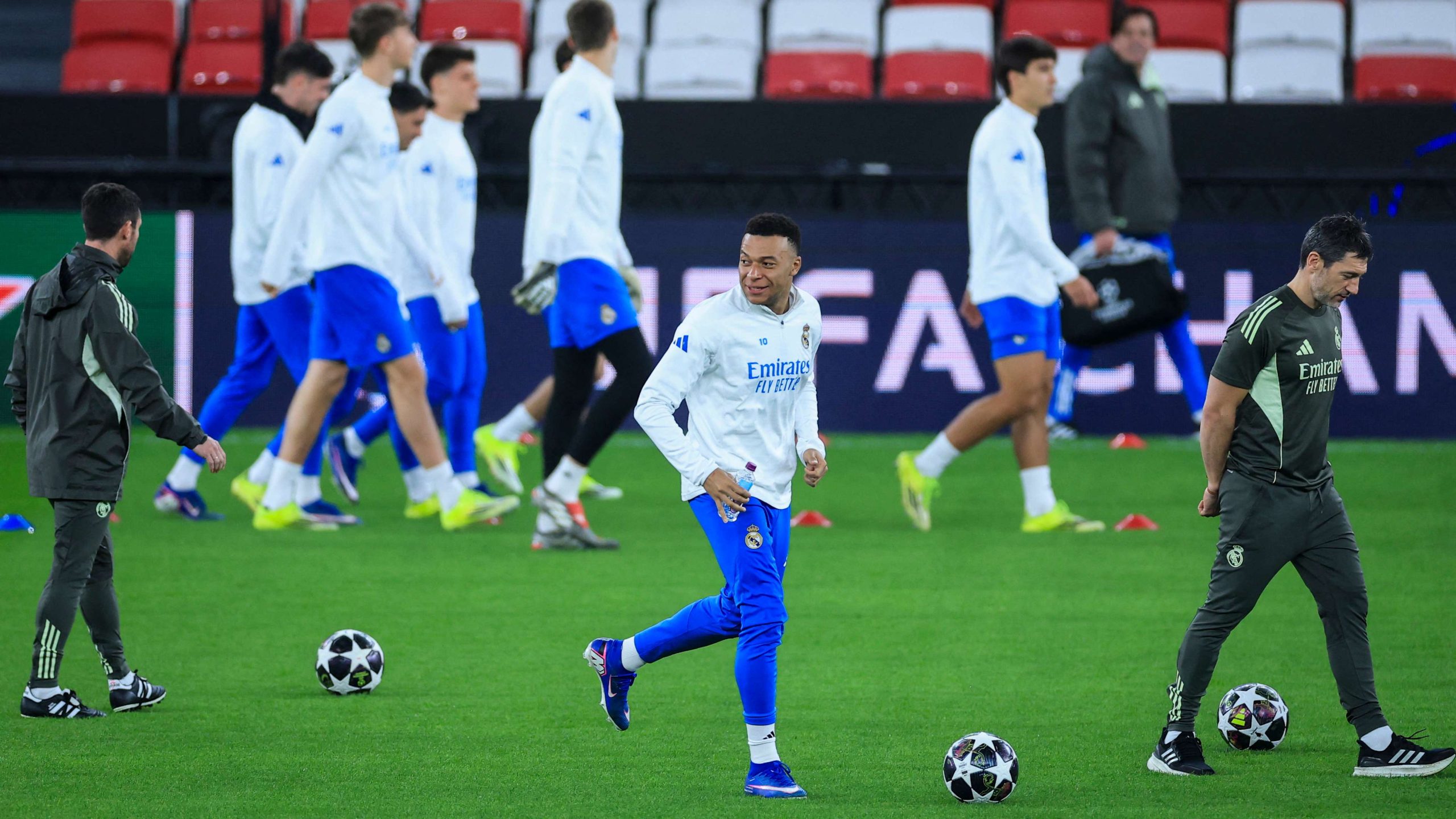 دوري أبطال أوروبا: ريال مدريد يواجه بنفيكا في معركة الثأر بقيادة ثلاثي الرعب