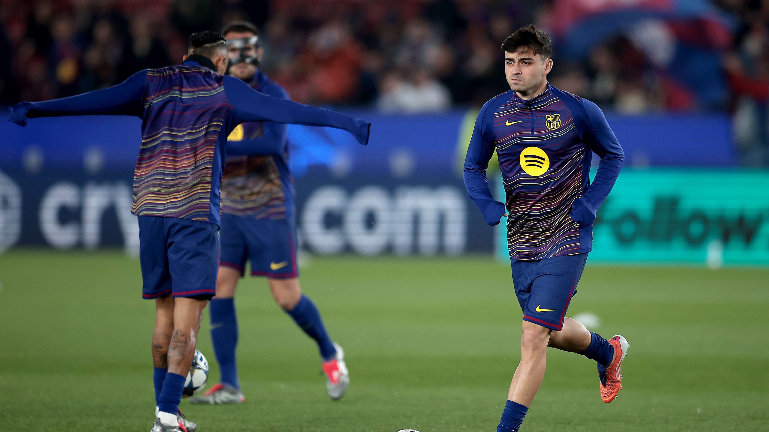 خطة فليك لعودة بيدري: هل ينقذ برشلونة من دوامة الهزائم؟