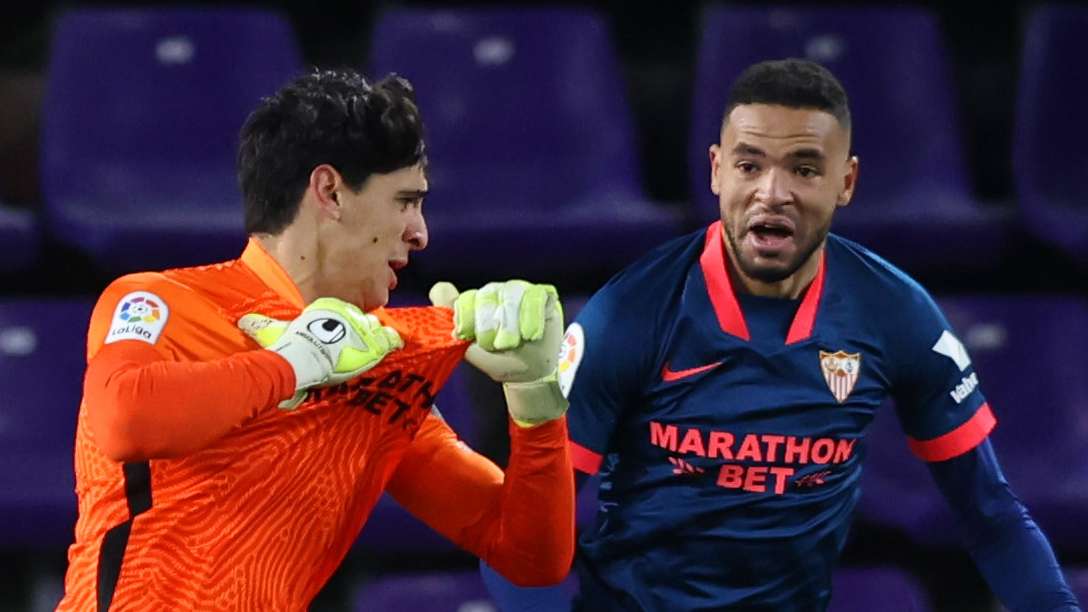 من حواري الليغا إلى كلاسيكو روشن: قصة بونو والنصيري.. مواجهة مغربية بنكهة سعودية!