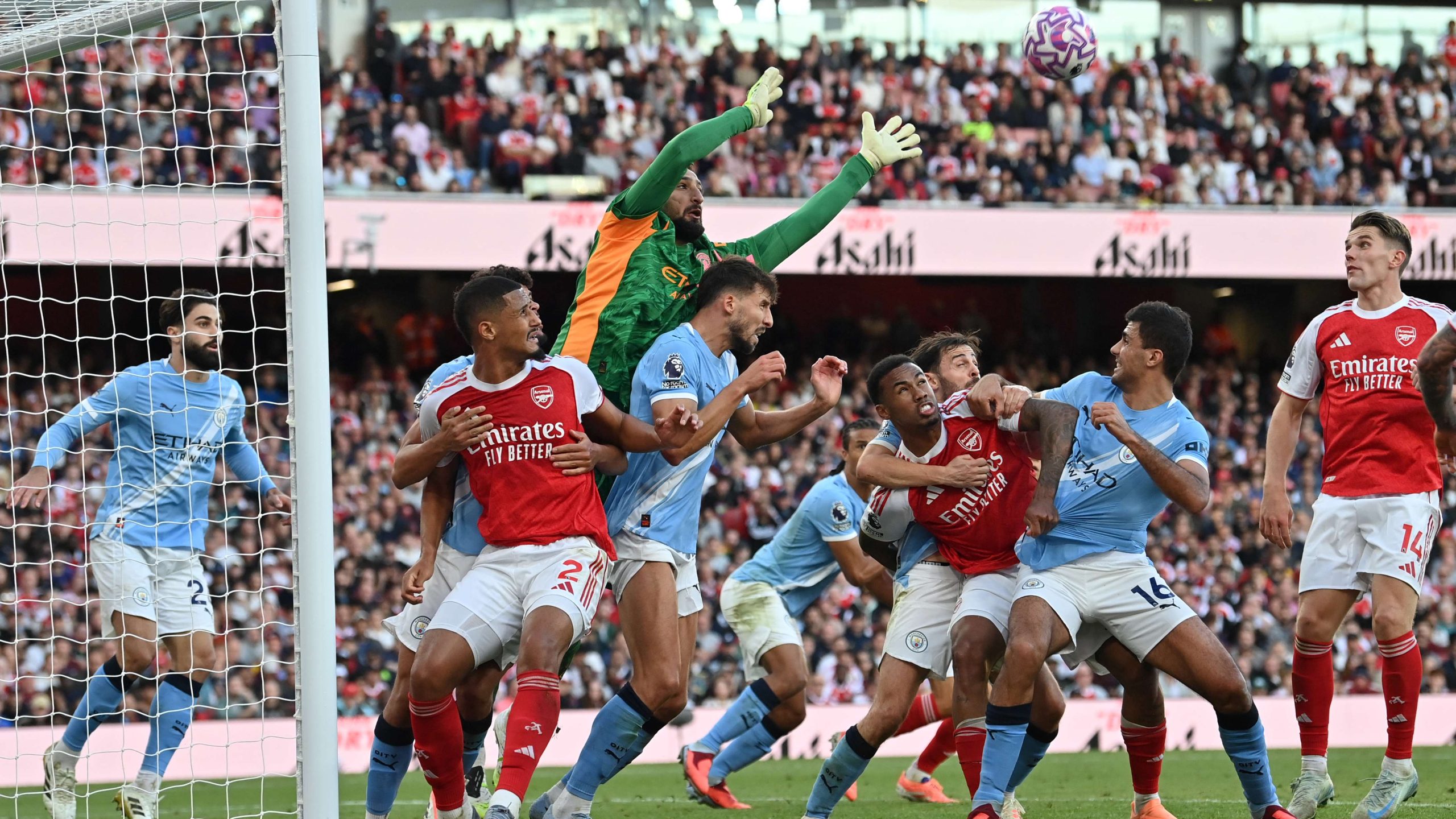 صراع البريميرليج: هل تخذل المسافات مانشستر سيتي وتمنح آرسنال اللقب؟