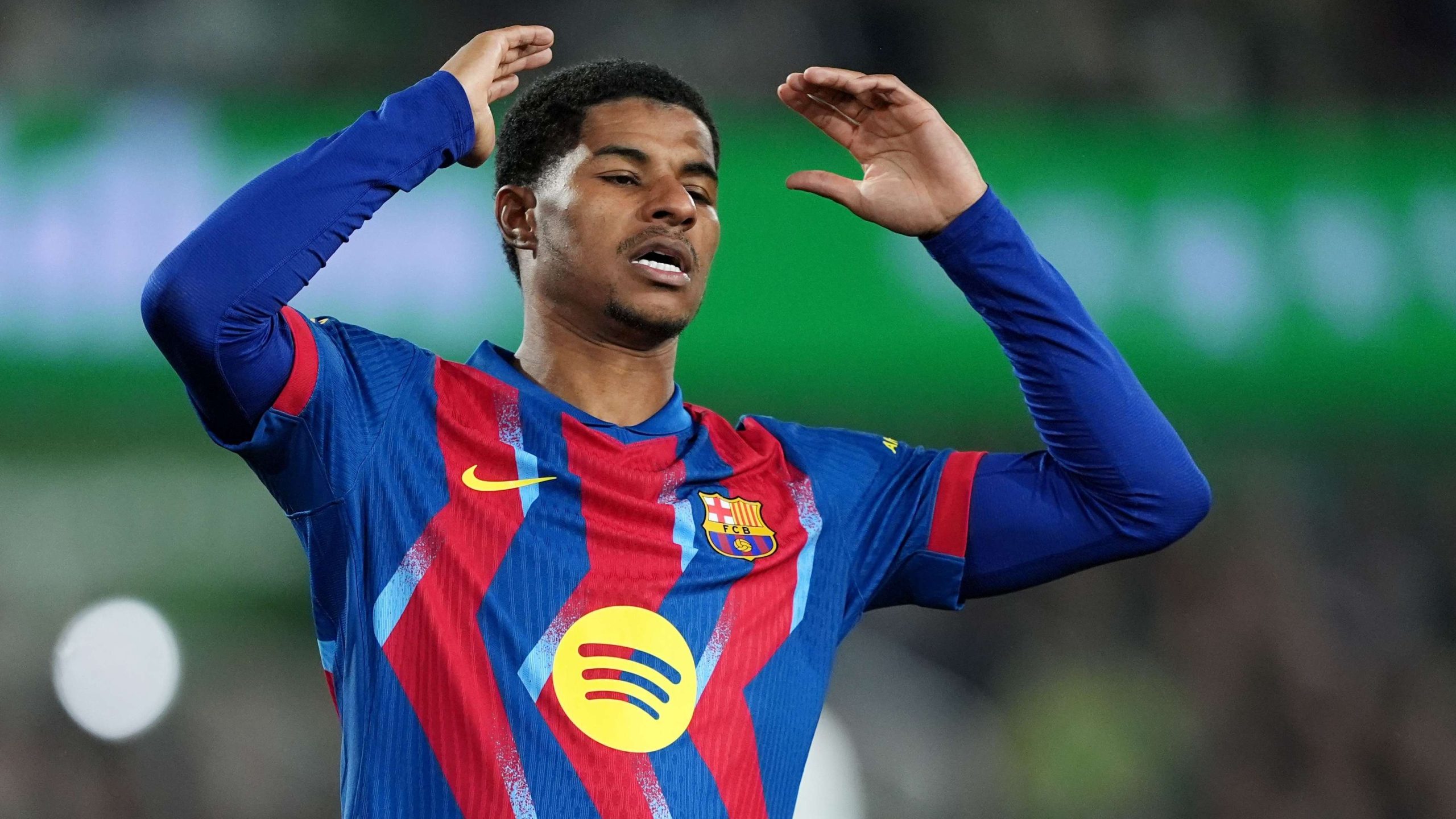 برشلونة يضع عينيه على نجم ليون فوفانا كبديل محتمل لراشفورد