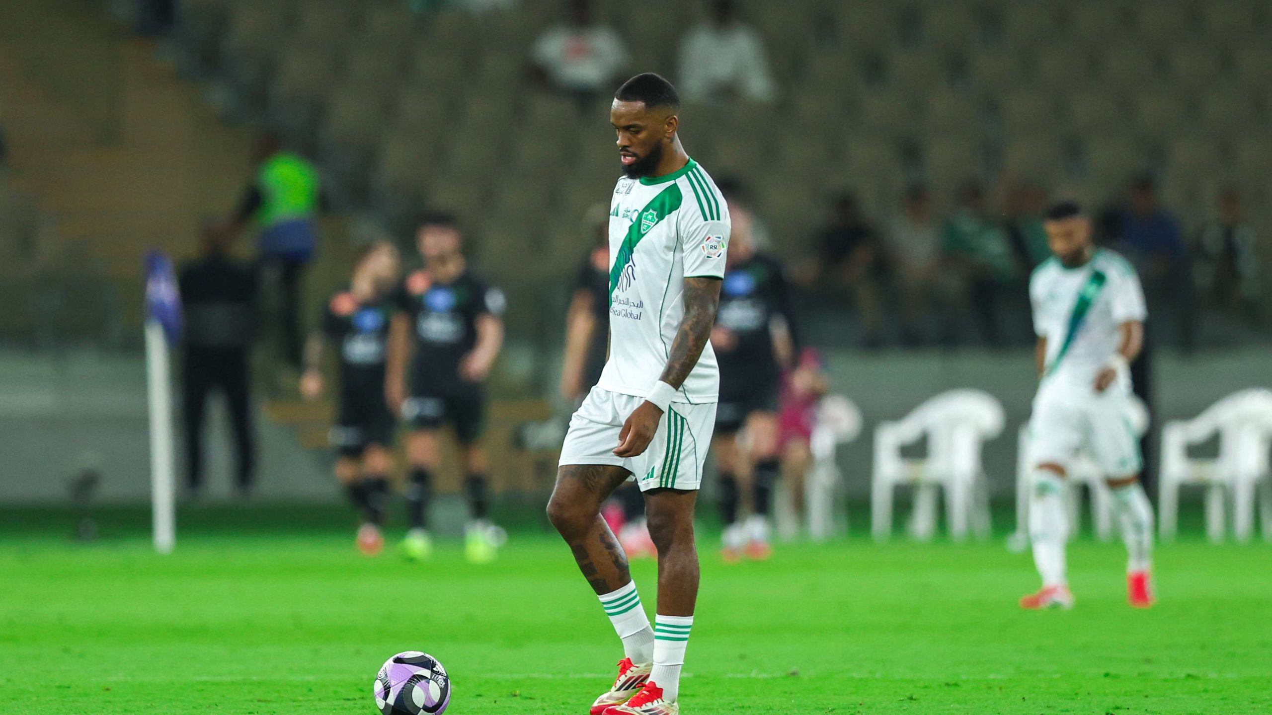 توني يُحيل ركلة الجزاء إلى هاتريك: الأهلي يكتسح النجمة ويُحكم قبضته على المركز الثالث