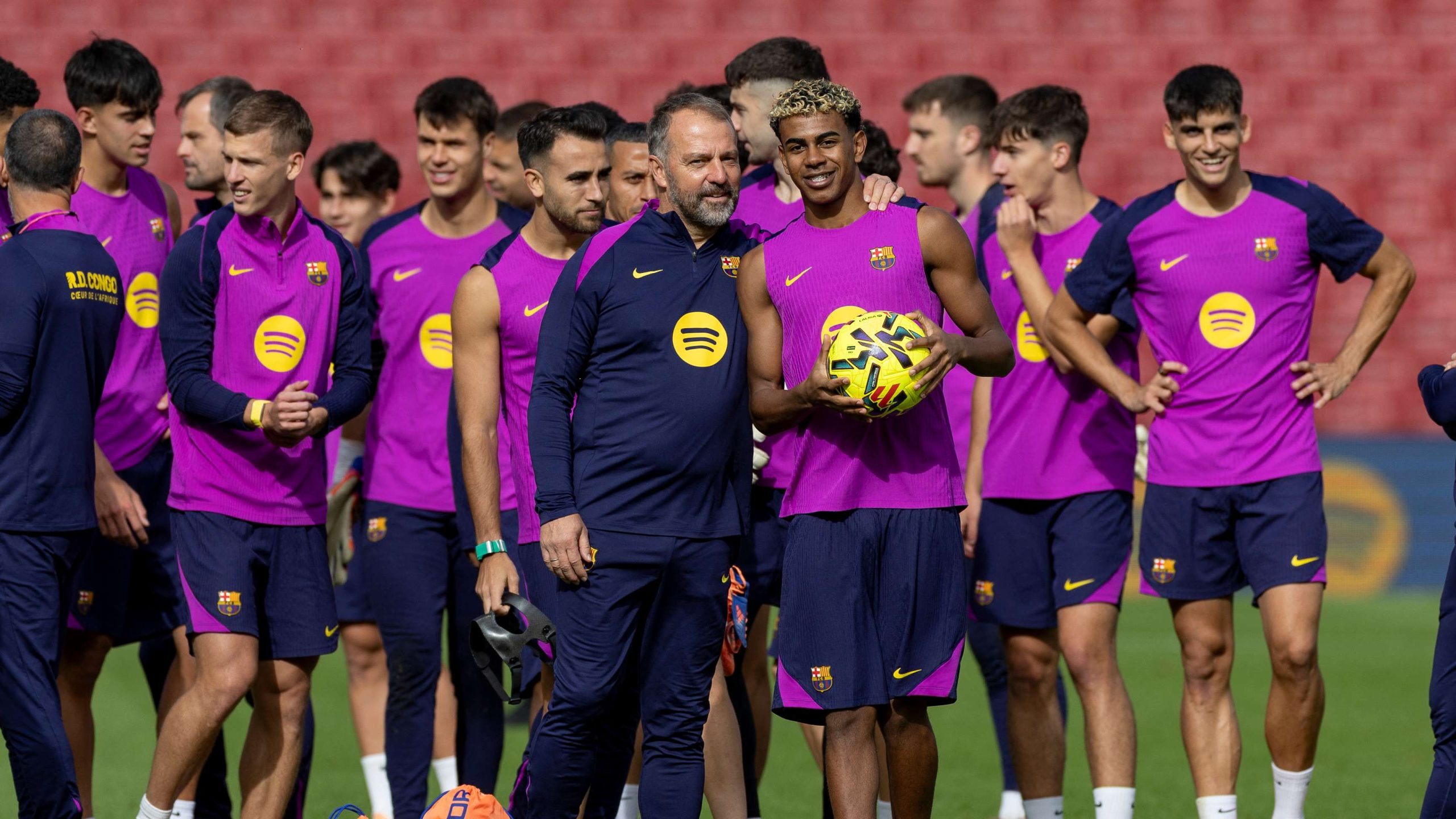 قرار حاسم من فليك: اعترافات نجوم برشلونة تفاجئ المدرب وتصحح المسار