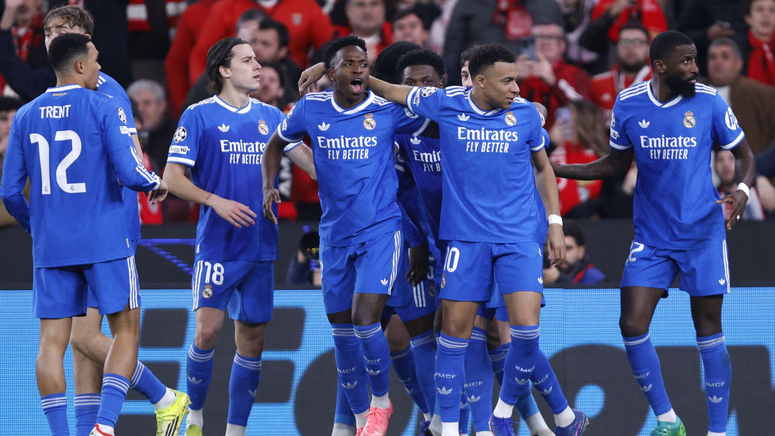 ثنائي ريال مدريد يواجه صافرات استهجان جماهير أوساسونا في الليجا