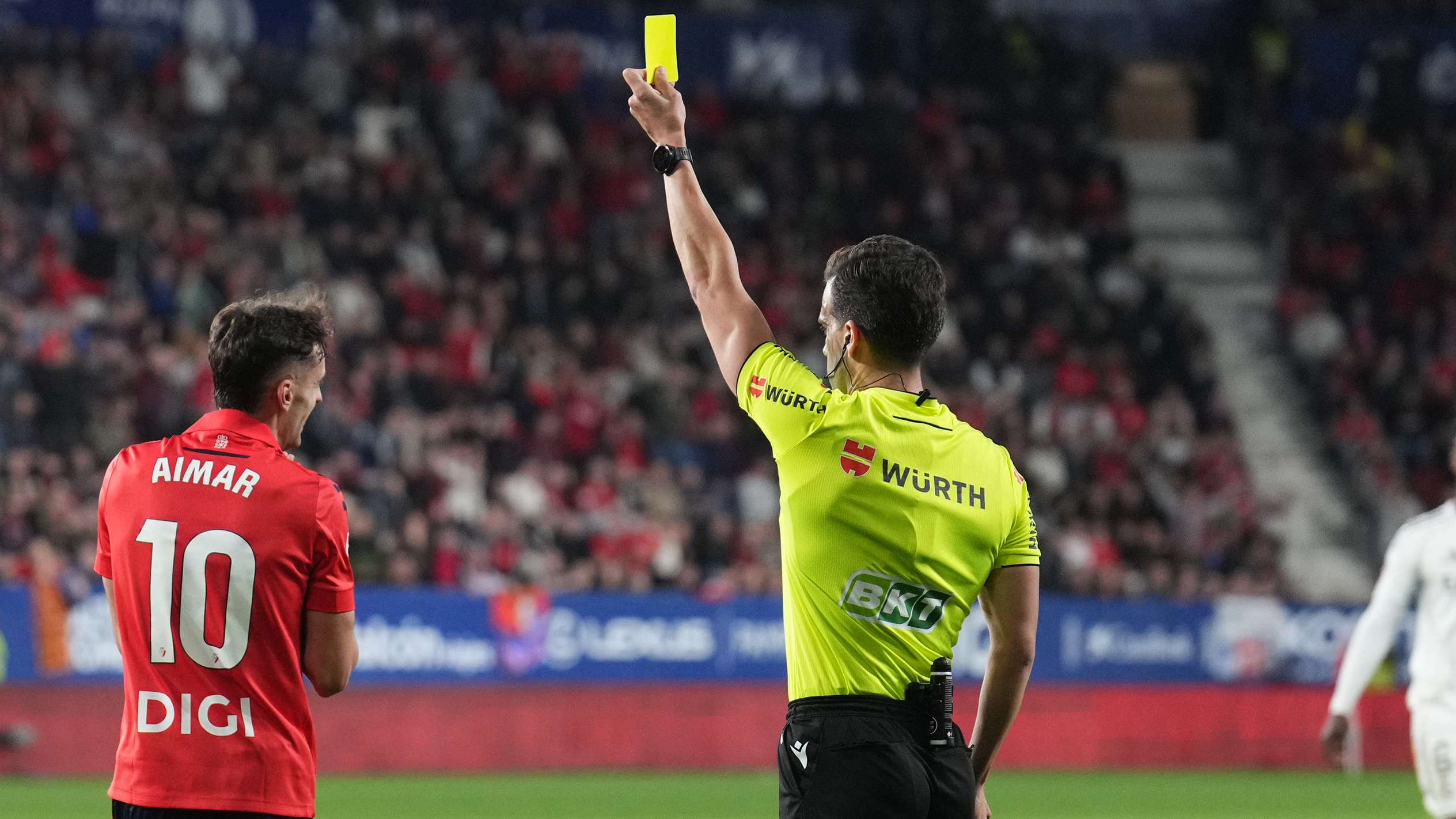 ركلة جزاء أوساسونا تثير الجدل في مواجهة ريال مدريد بالدوري الإسباني