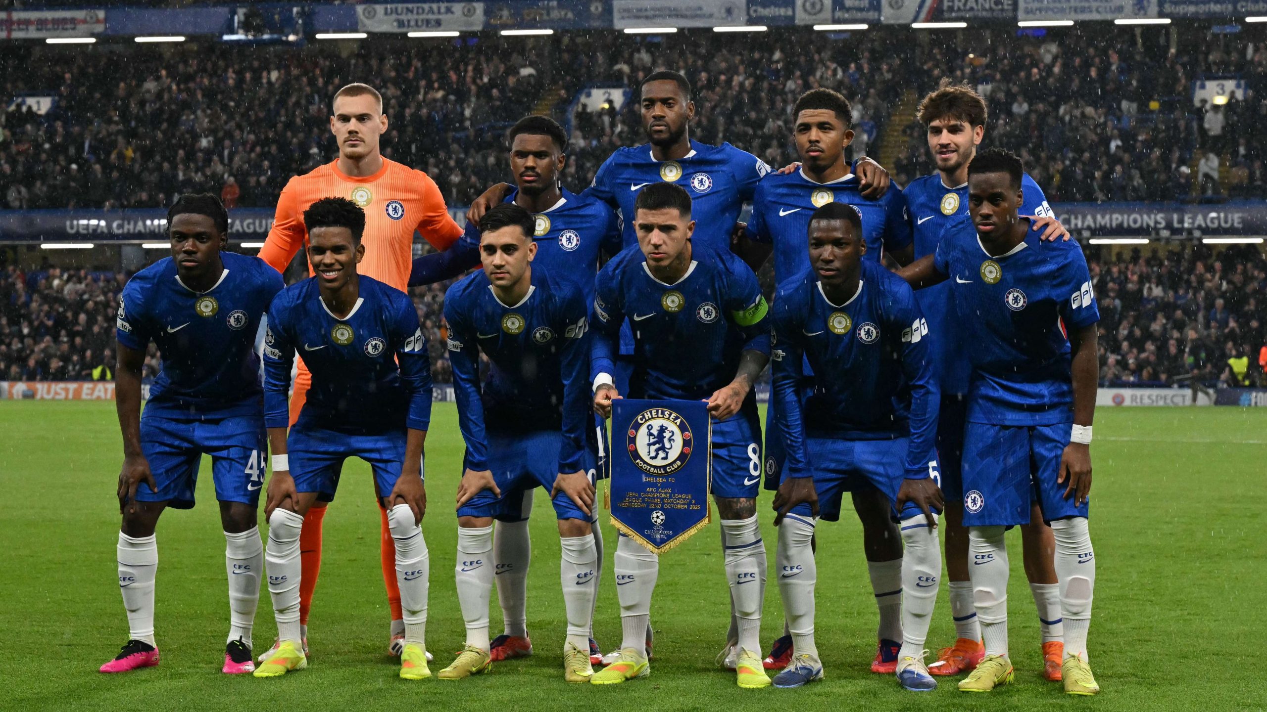 إساءات عنصرية ضد لاعب تشيلسي تدفع النادي لإصدار بيان رسمي غاضب