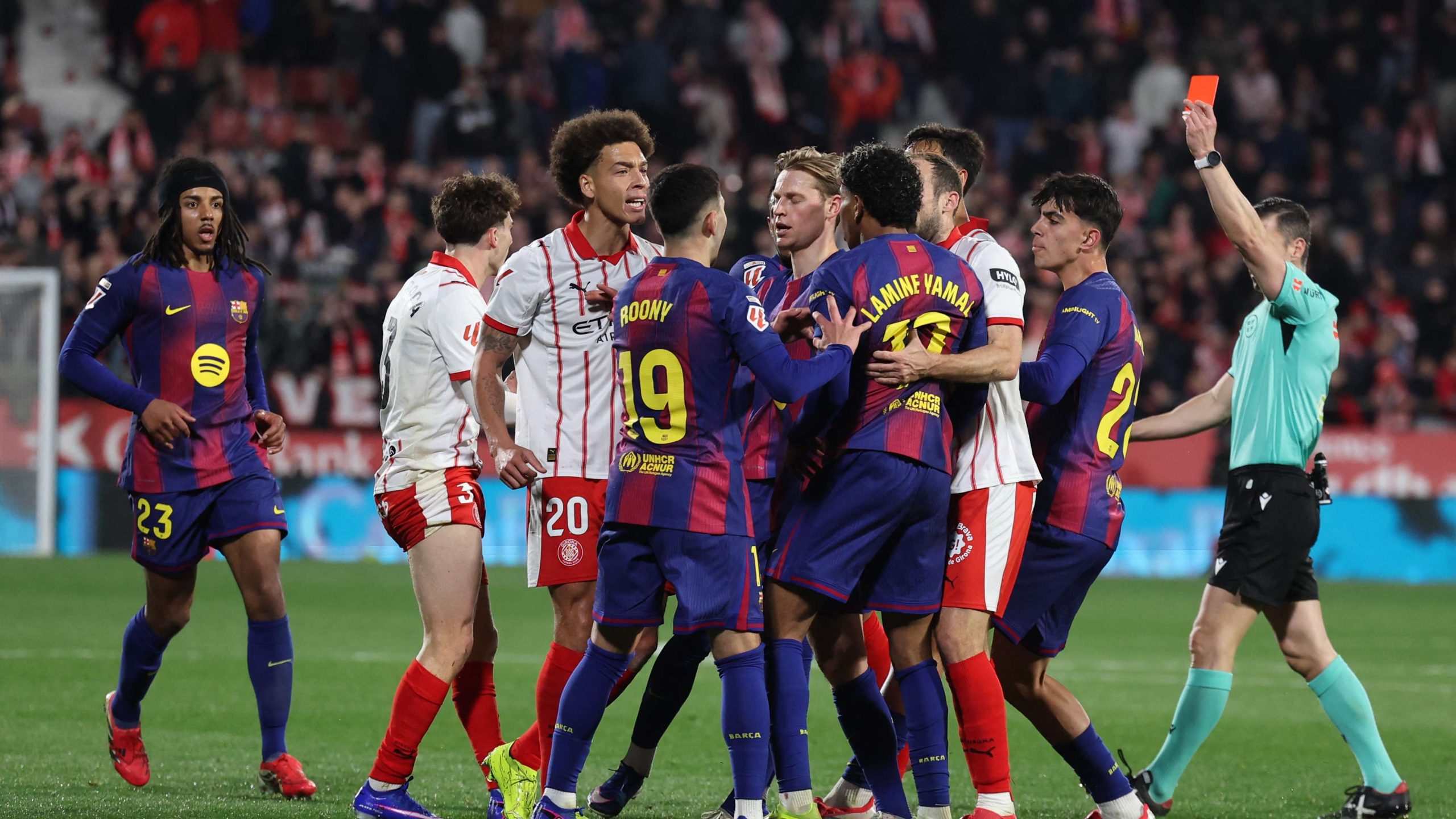 أزمة نتائج برشلونة تثير القلق.. هل فقد فليك بوصلة الهوية؟