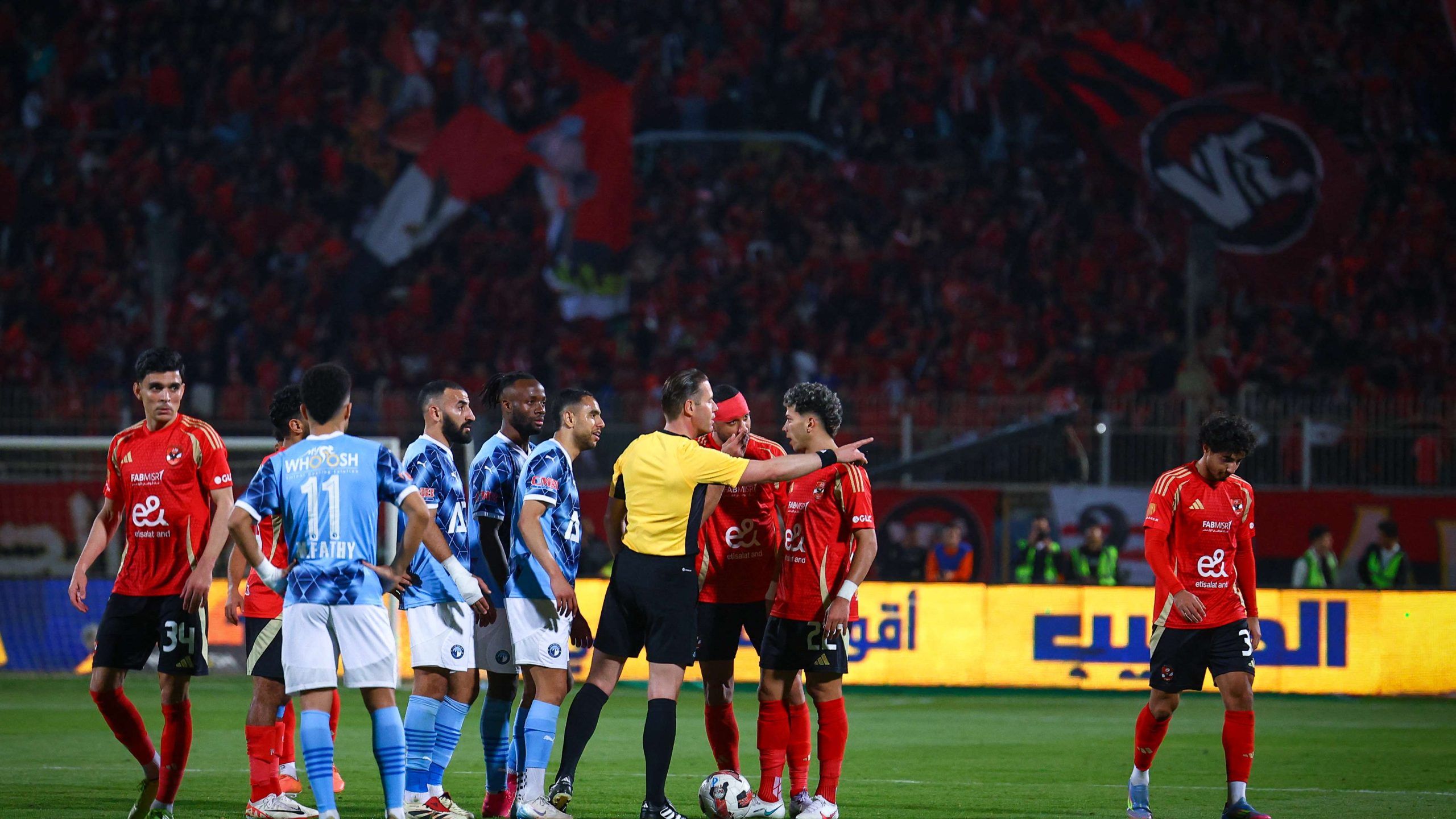 عقوبات رابطة الأندية المصرية تضرب الأهلي وبيراميدز في صراع الصدارة