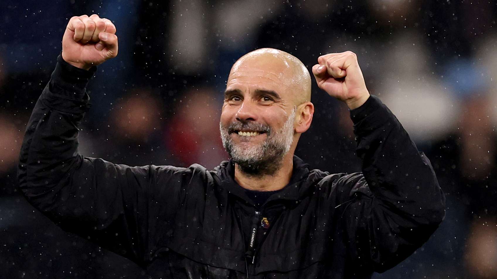 بيب جوارديولا في إيطاليا: سر زيارة “الفيلسوف” لمدرجات الدرجة الثالثة