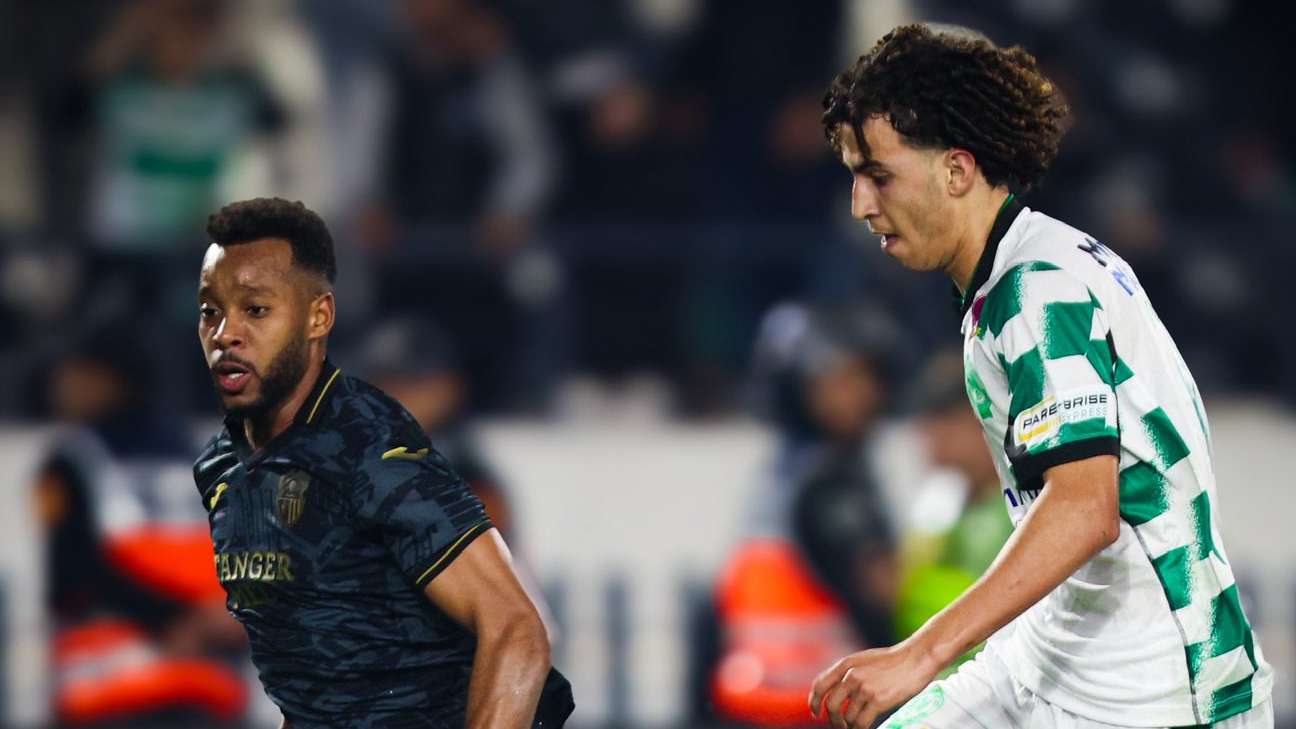 بالفيديو فوز الرجاء على اتحاد طنجة يشعل الدوري المغربي وسط جدل تحكيمي مثير