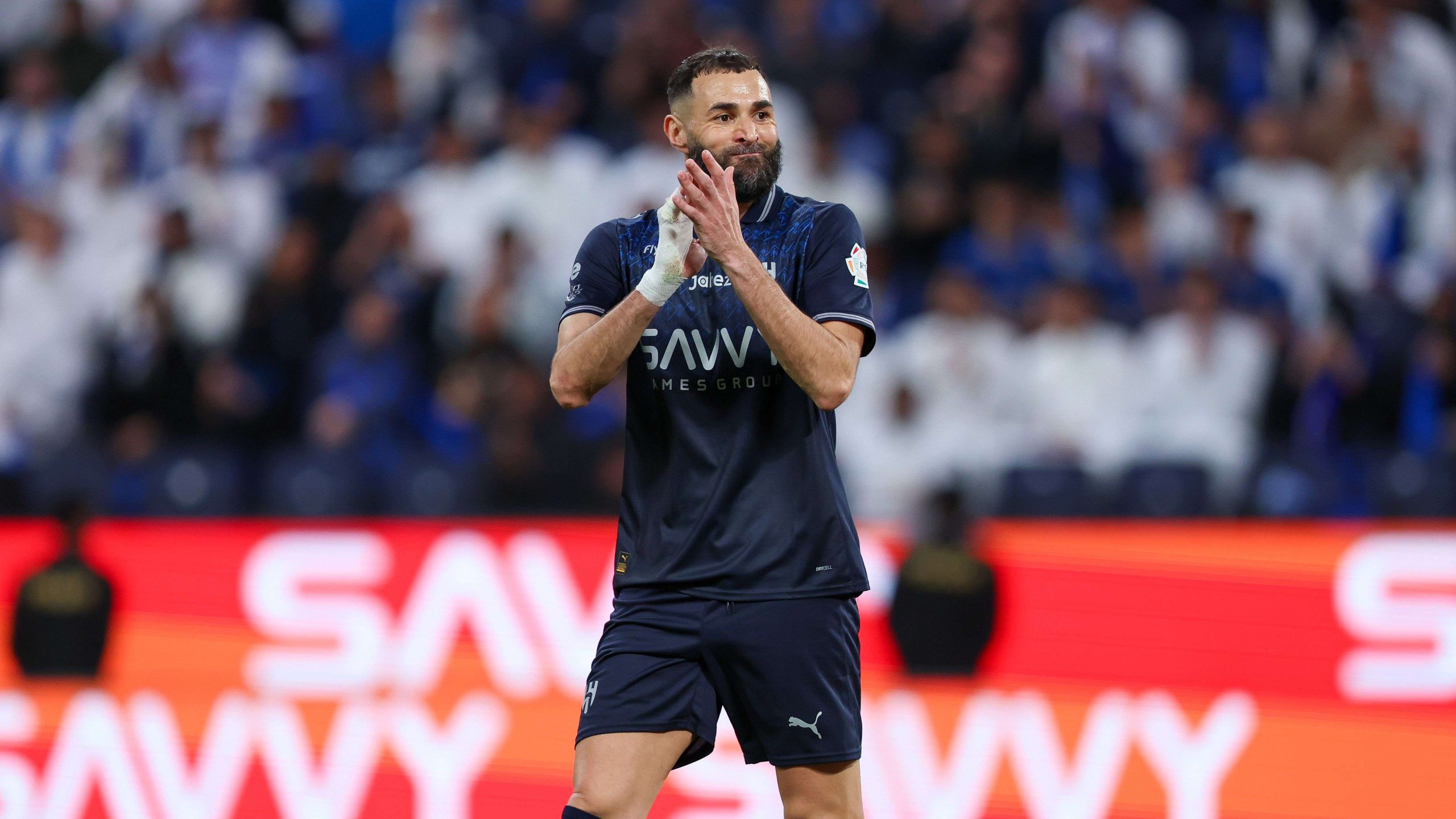 مباراة التعاون والهلال: صراع العمالقة يشعل دوري روشن في ليلة الحسم