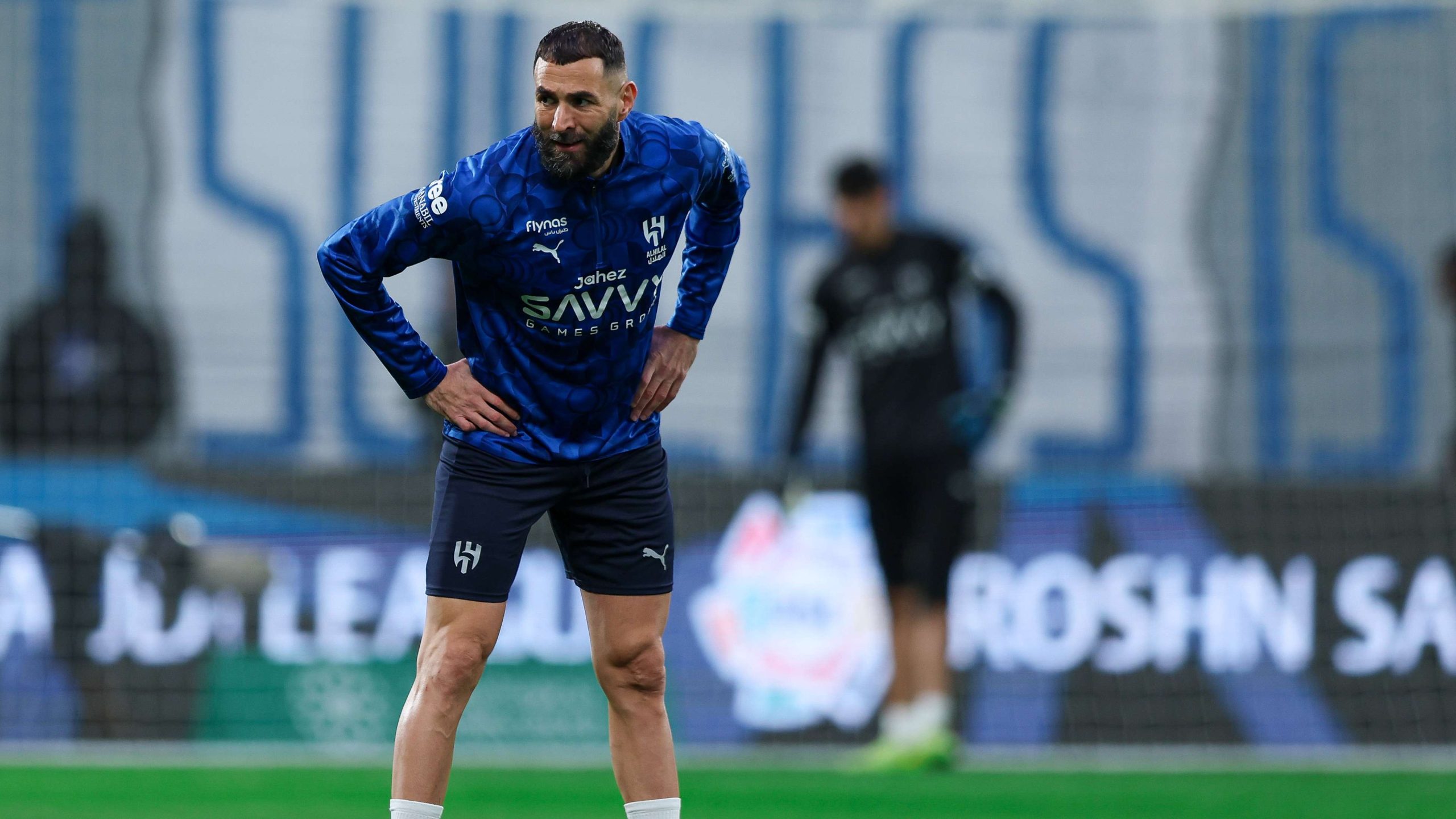 إصابة كريم بنزيما تفجر زلزالاً في الهلال.. طبيب سعودي يكشف المستور!