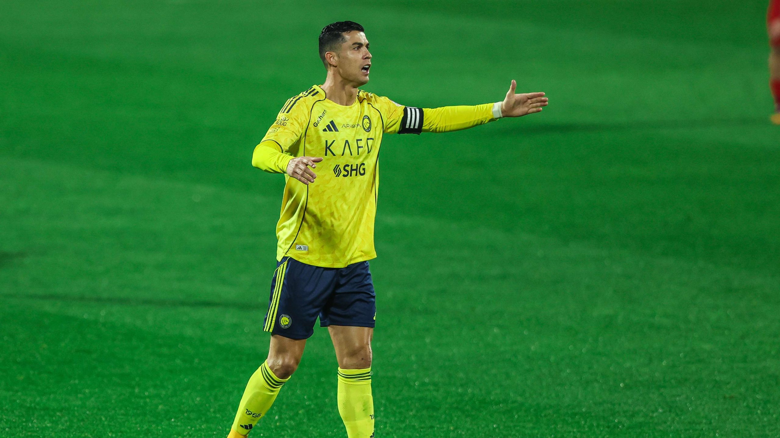 رسالة كريستيانو رونالدو لأسطورة التزلج ليندسي فون بعد حادثها المروع