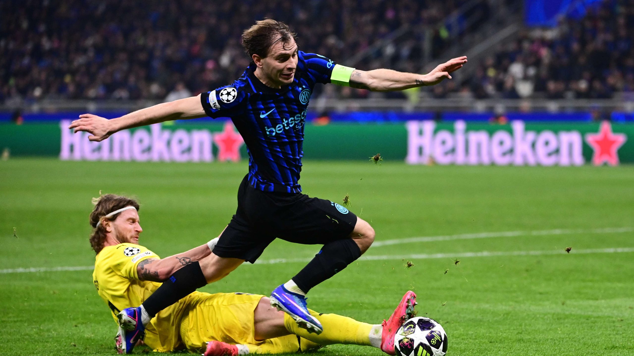 خروج إنتر ميلان من الأبطال.. باريلا يفجر مفاجأة التحكيم بعد زلزال بودوجليمت