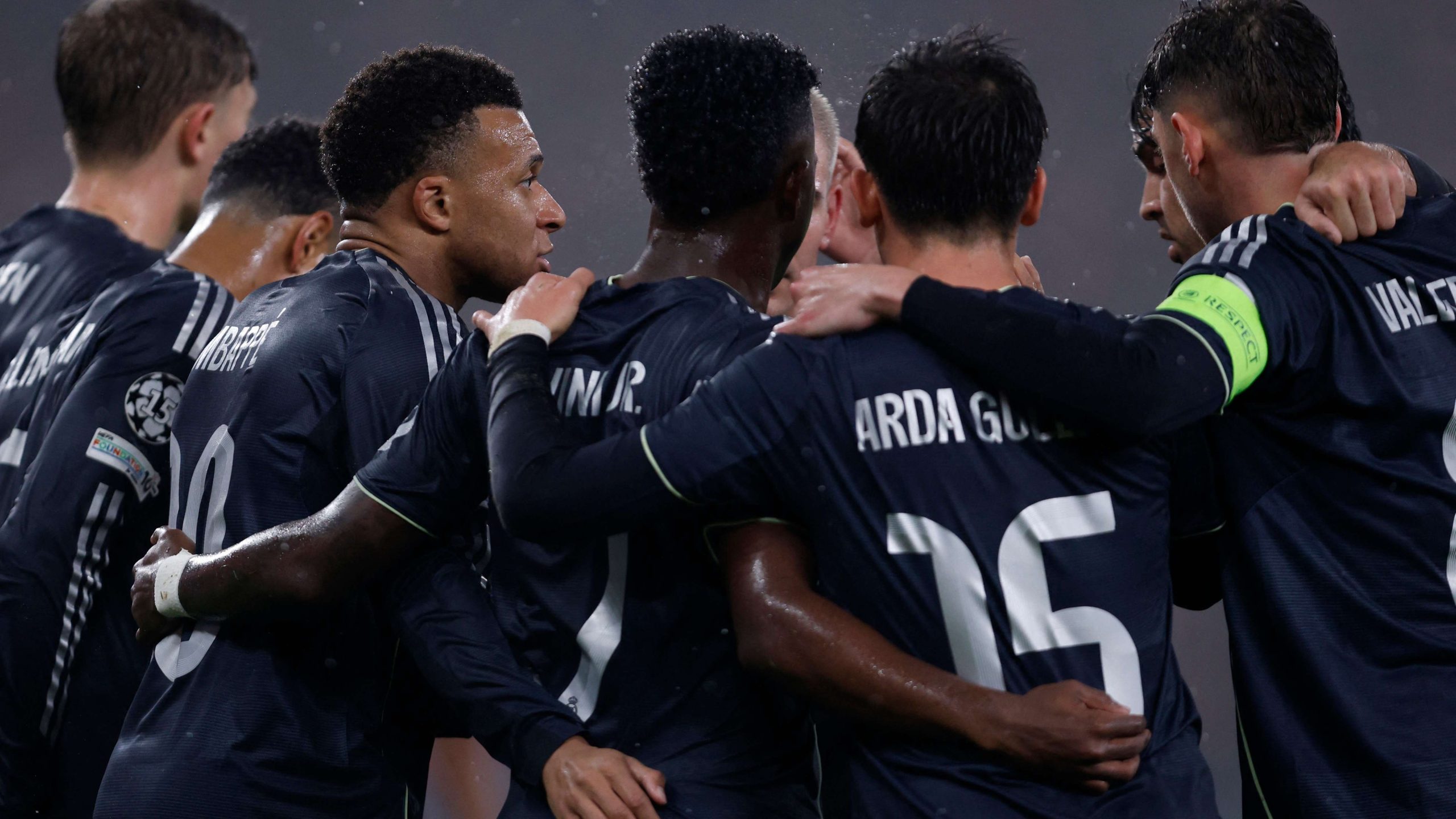 دكة بدلاء ريال مدريد تخذل أربيلوا.. فجوة مرعبة أمام طوفان برشلونة