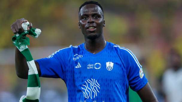 إدوارد ميندي حارس الأهلي: جدار السنغال العازل الذي لا يقهر في دوري روشن