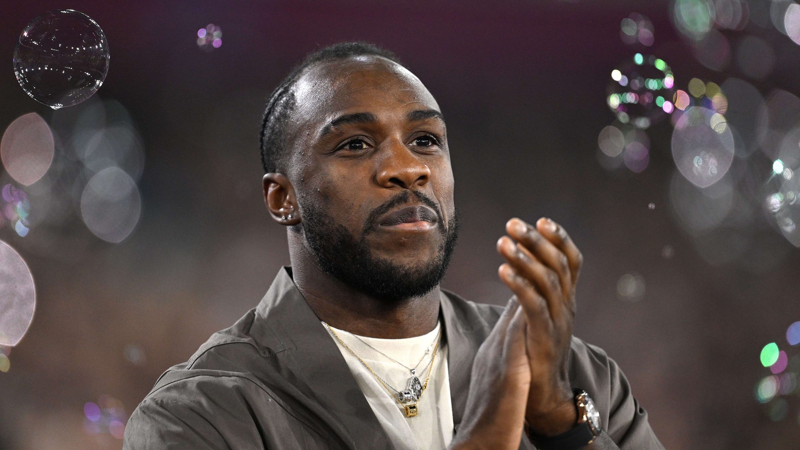 مستقبل ميشي أنطونيو يتجه نحو الملاعب العربية بعد حادث مروع