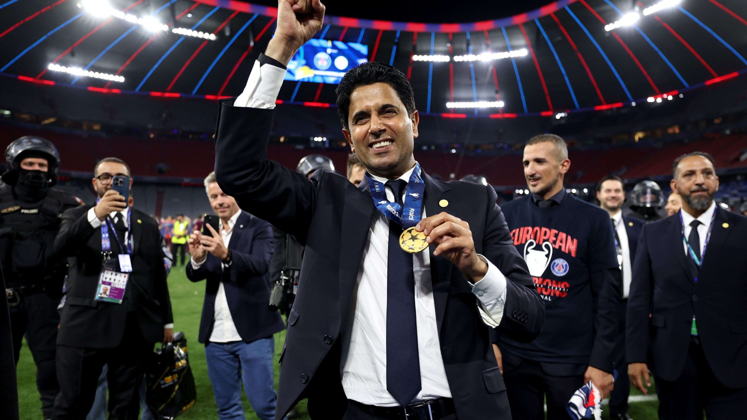 ملعب حديقة الأمراء يشعل الصراع في باريس: هل يمتلكه الخليفي؟