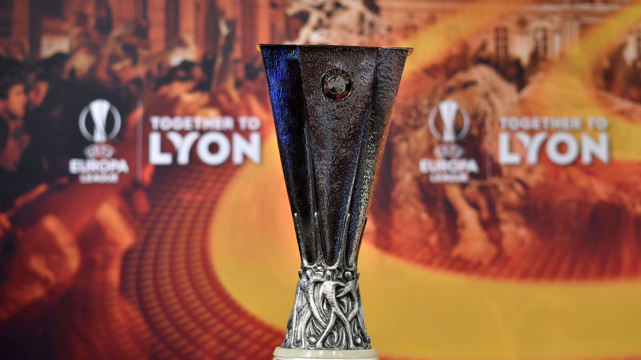 قرعة دور الـ16 للدوري الأوروبي 2026: صدامات نارية مرتقبة