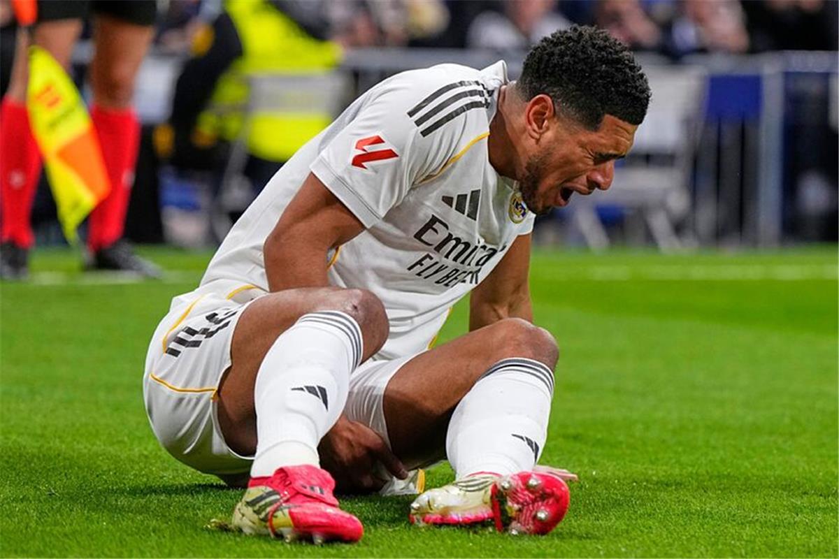 غياب جود بيلينجهام: تداعيات إصابته تقلق ريال مدريد ومخاوف على مسار الموسم