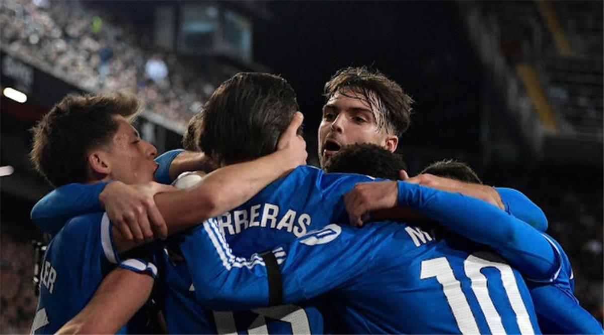 ظاهرة التوازن التكتيكي لريال مدريد بدون بيلينجهام: هل يكتشف أنشيلوتي وصفة جديدة؟