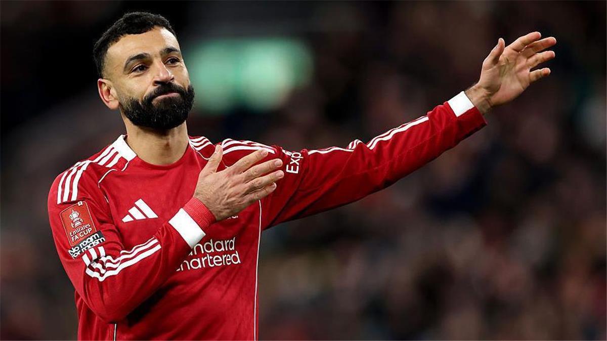 الصحافة الإنجليزية تحلل تألق محمد صلاح: قائد ليفربول يُشعل كأس الاتحاد ويُثير الجدل حول المستقبل
