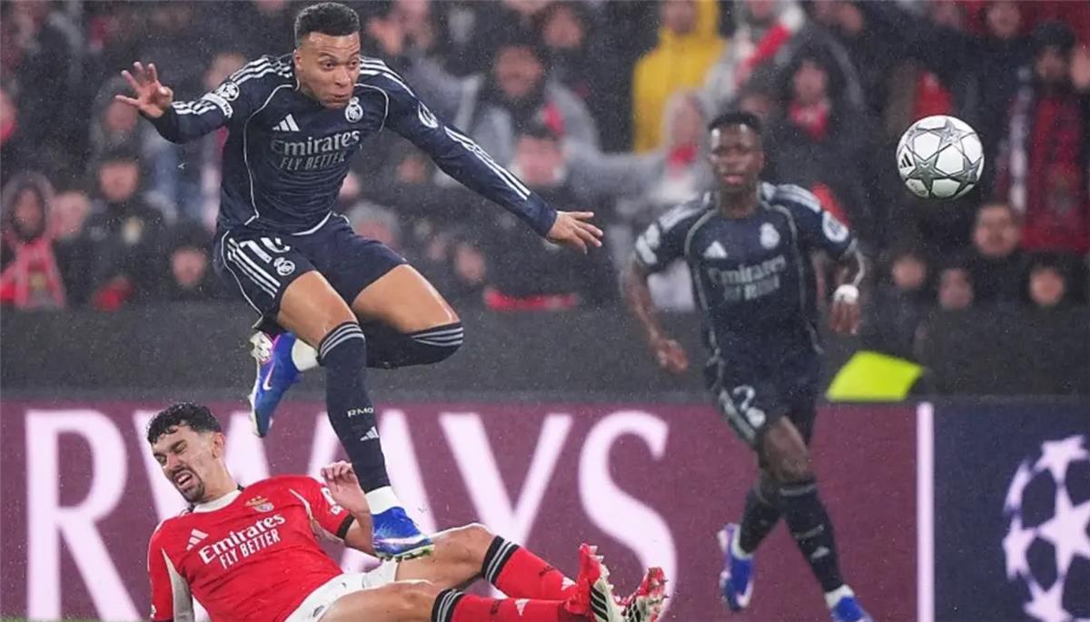 صراع الأبطال: الكشف عن التشكيلة المتوقعة لريال مدريد ضد بنفيكا في موقعة الذهاب الأوروبية