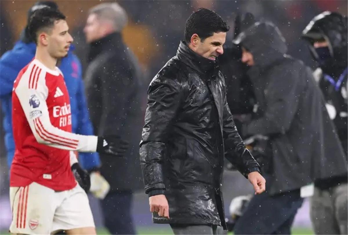 أرتيتا يواجه الواقع: تحليل تصريحات مدرب آرسنال القاسية بعد التعادل المرير مع ولفرهامبتون ومستقبل الفريق