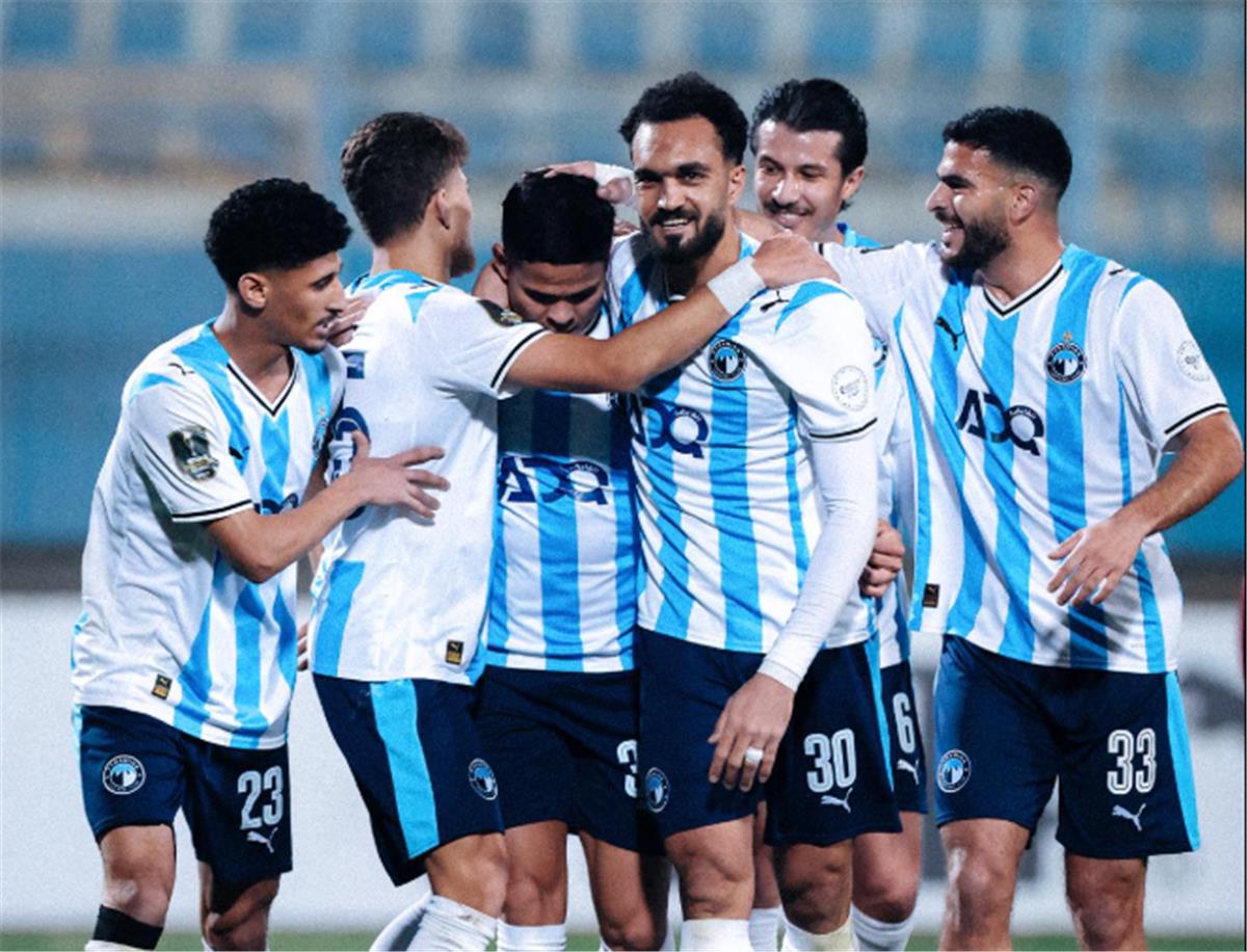 دليلك الشامل: كيفية مشاهدة مباراة بيراميدز وسيراميكا كليوباترا رقميًا بالدوري المصري