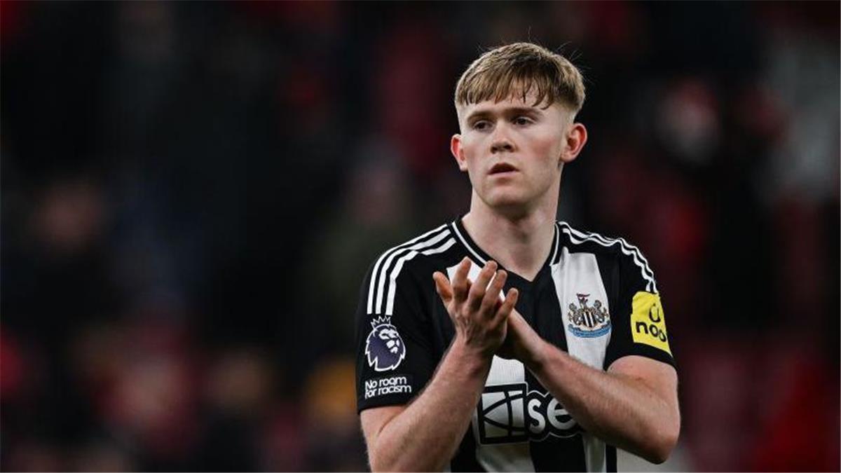 شاهد: هدف لويس هول الحاسم يعيد نيوكاسل من بعيد أمام مانشستر سيتي